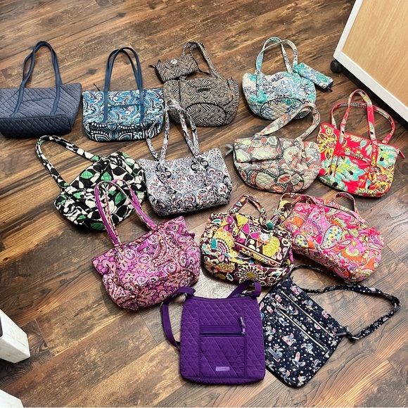 Vera Bradley Purses $20 each $25 for bags with wallets - Picture 1 of 10